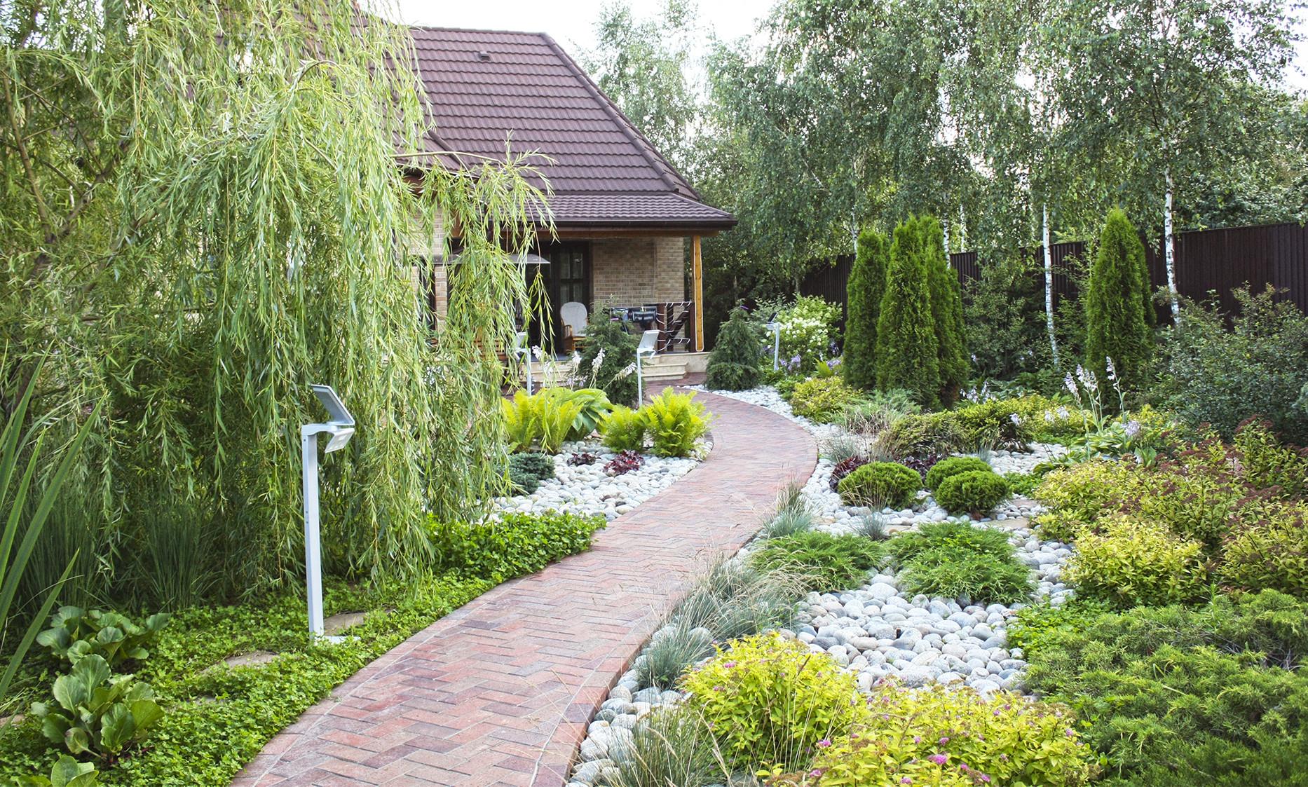 Transforming Exteriors: EmphOpet's Visionary Landscape